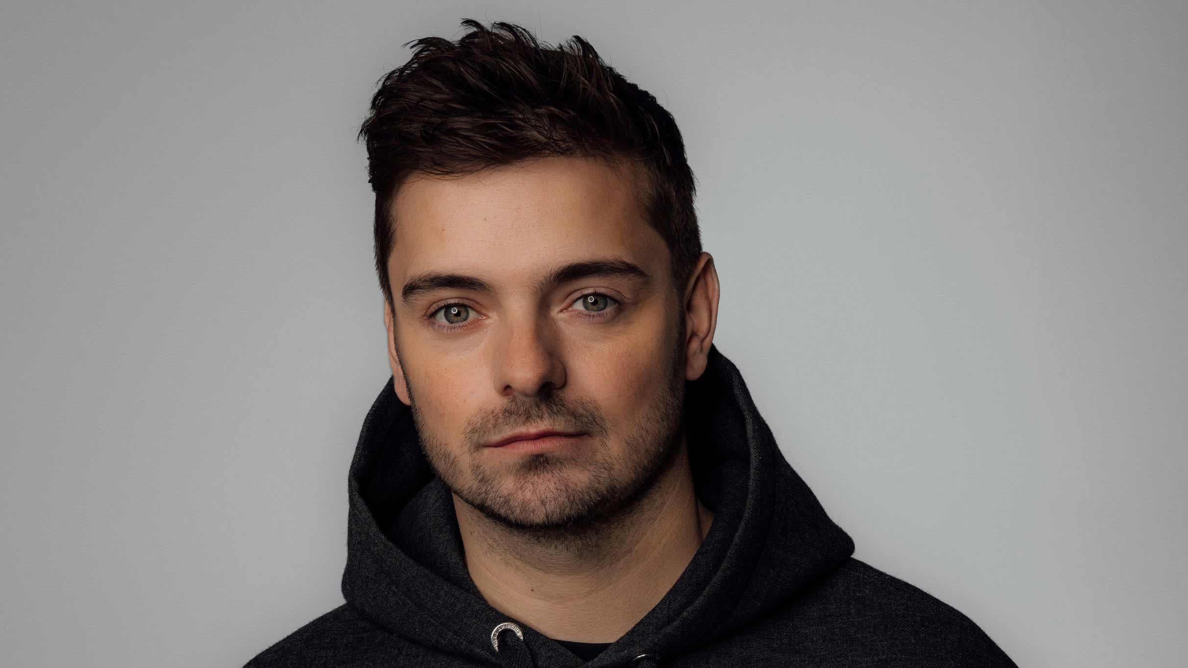 Martin Garrix performing live