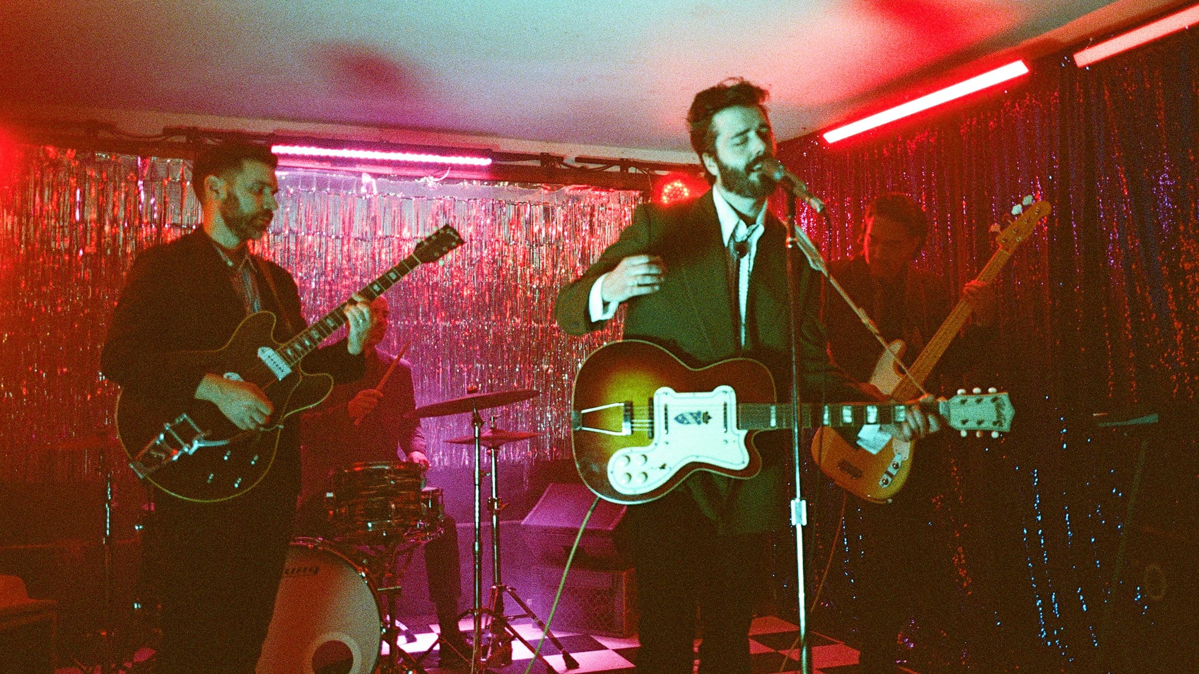 Lord Huron performing live