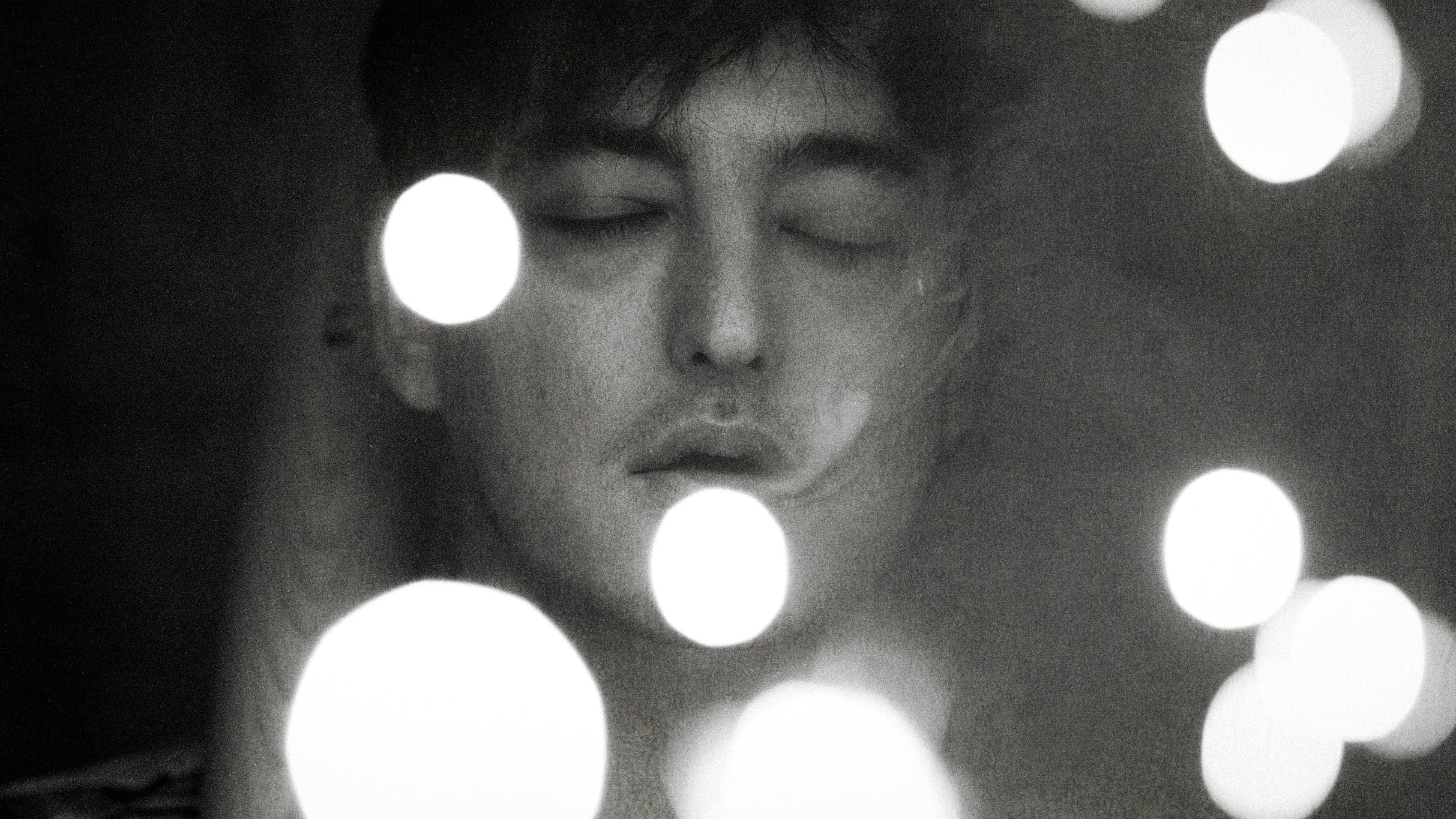 Joji performing live